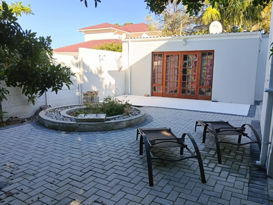 To Let 2 Bedroom Property for Rent in Onrus Western Cape